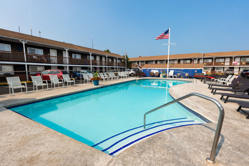 Janmere Motel Pool