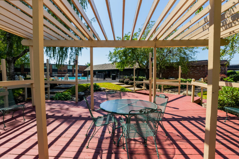 Fireside Inn and Suites Portland Seating Area